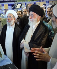 Ayatollah Khamenei Meets with Director and Researchers of Dar al-Hadith Research Institute
