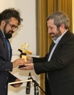 Translator of Quran Receives Germany’s Rumi Award